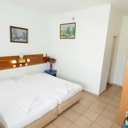 Готель Gallion 2*